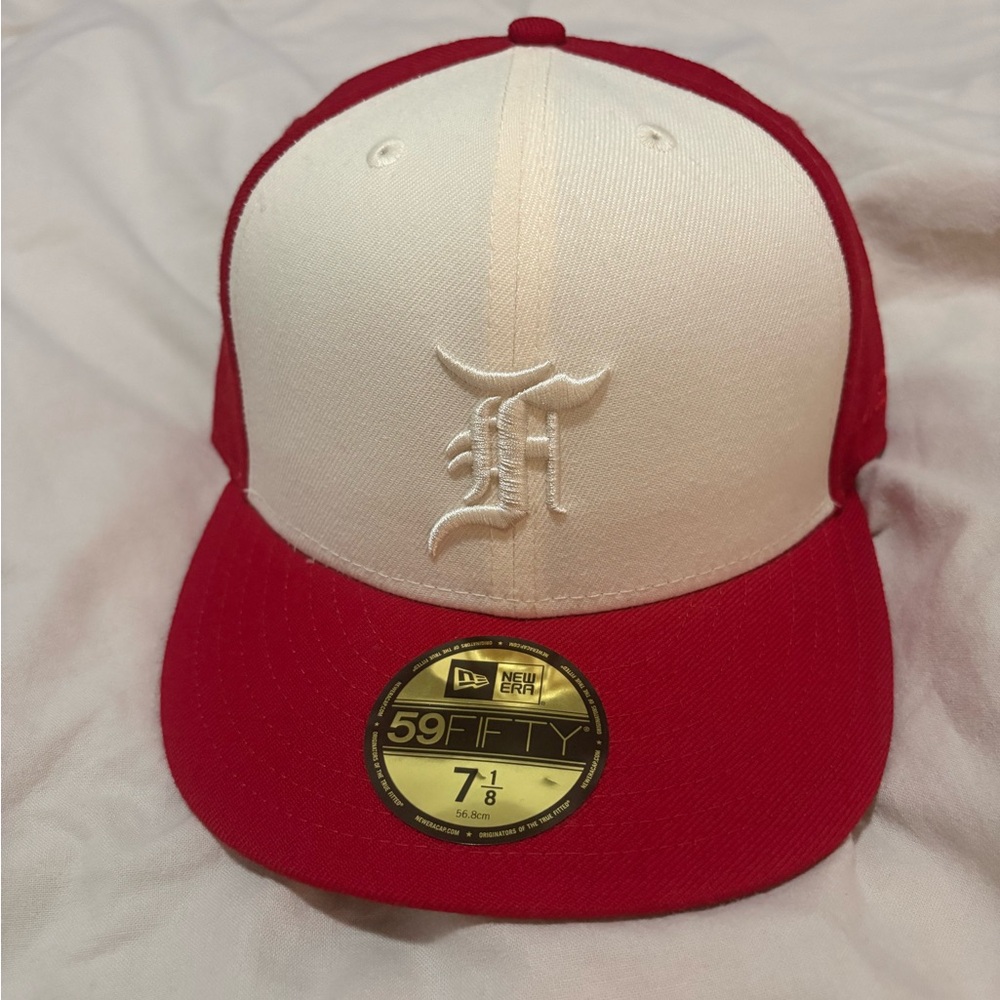 New Era x Fear of God Essentials Trucker 59FIFTY Fitted Hat - Cream/Red - 7 1/8